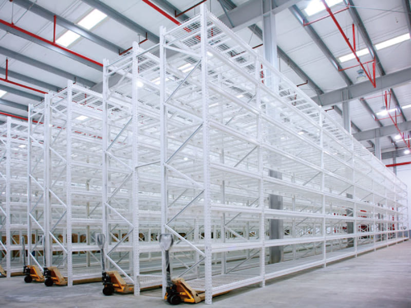 A picture showing a selective pallet racking system for reference